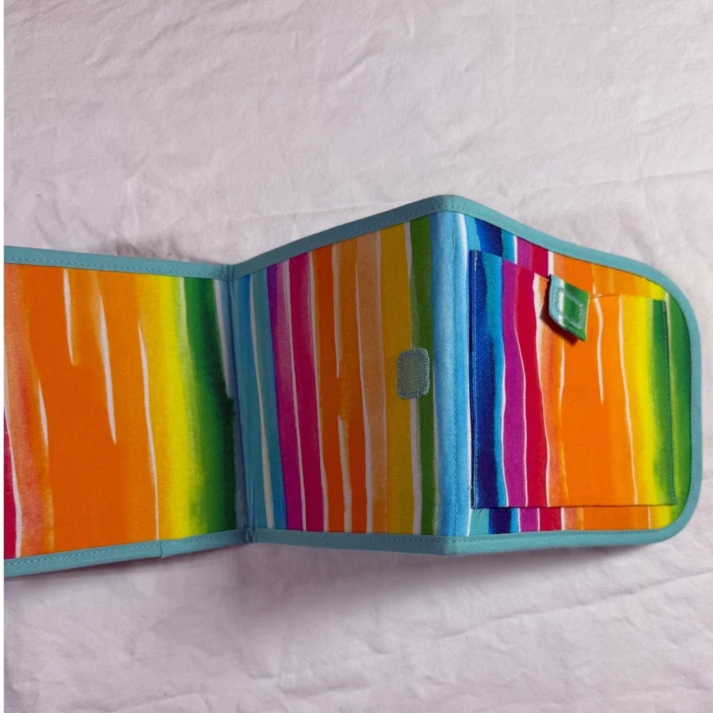 Lovevery Standing Card Holder